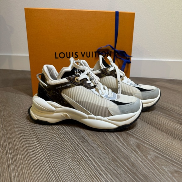Louis Vuitton Run 55 Sneakers US 7 - Picture 4 of 5